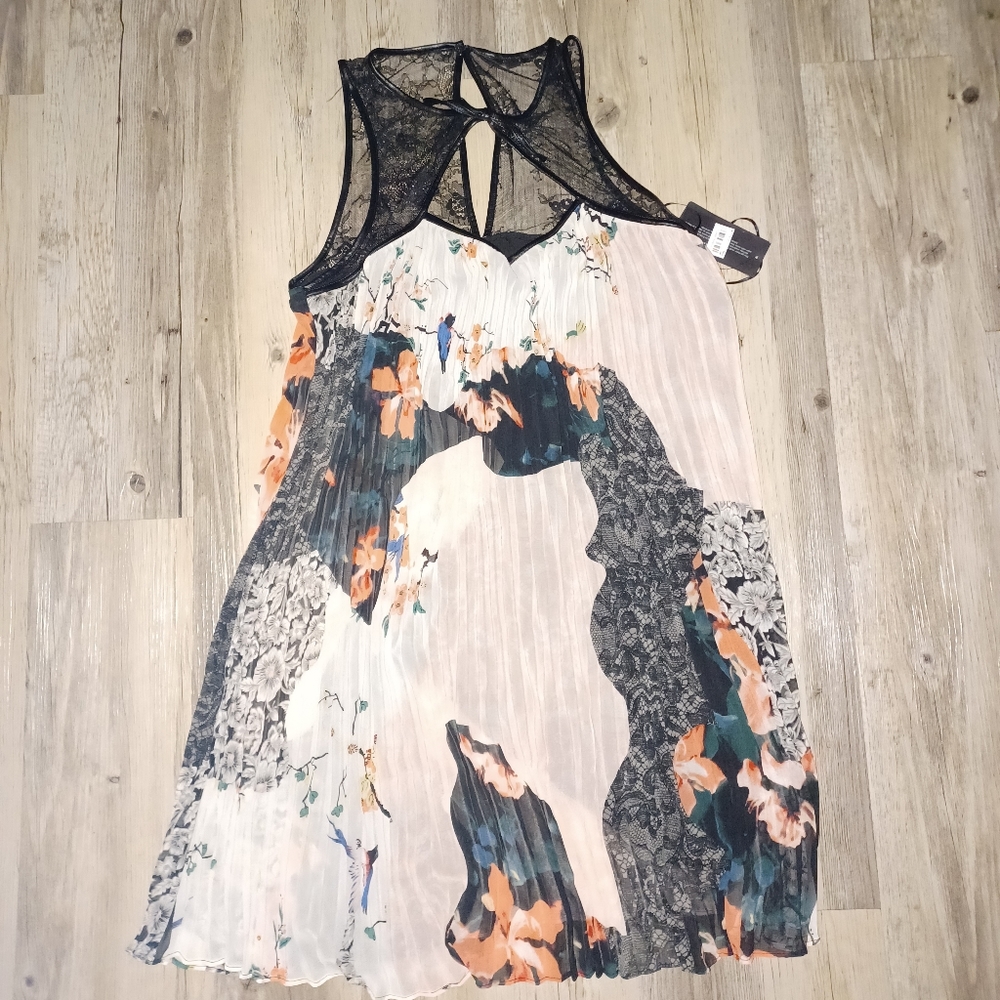 GUESS floral pleated leather and lace dress New Size M